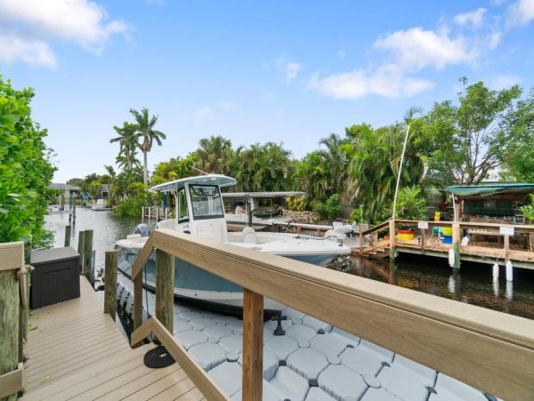 Beautiful Home with Private Pool & Dock
