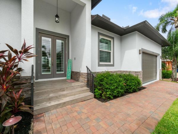 Beautiful Home with Private Pool & Dock