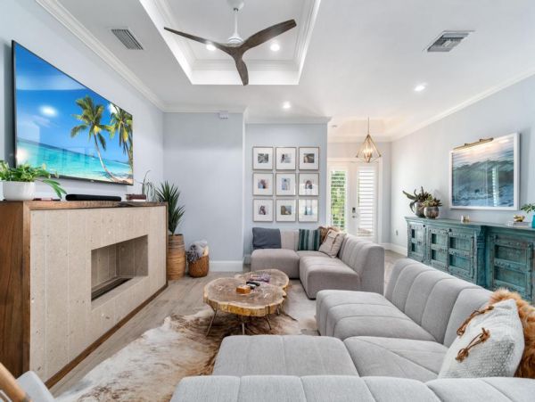 Beautiful Home with Private Pool & Dock