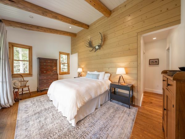 Wilson Vacation Cabin Four Bedroom