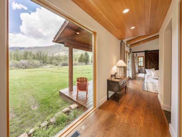 Wilson Vacation Cabin Four Bedroom