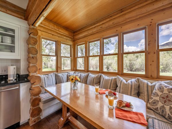 Wilson Vacation Cabin Four Bedroom
