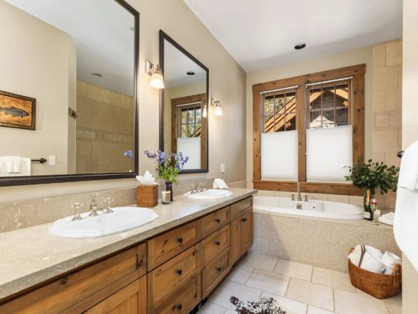 Gorgeous Teton Village Vacation Home with 4 Bedrooms