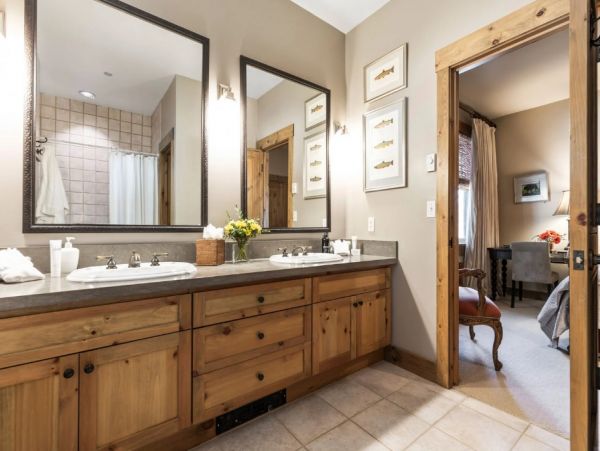 Gorgeous Teton Village Vacation Home with 4 Bedrooms