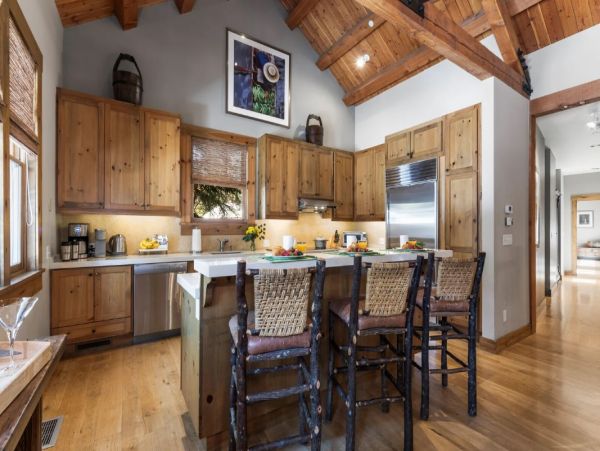 Gorgeous Teton Village Vacation Home with 4 Bedrooms