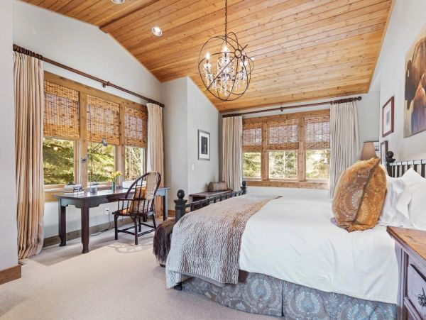 Gorgeous Teton Village Vacation Home with 4 Bedrooms
