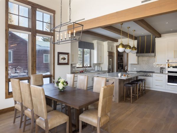Wilson Vacation Home Sleeps Eleven Guests