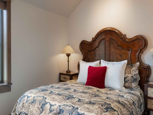 Ski-in Ski-out Four Bedroom Vacation Rental in Vail