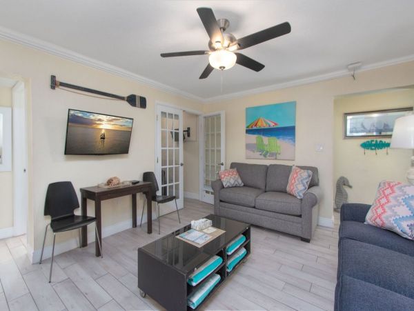 Gulf Front One Bedroom Vacation Rental in Clearwater Beach