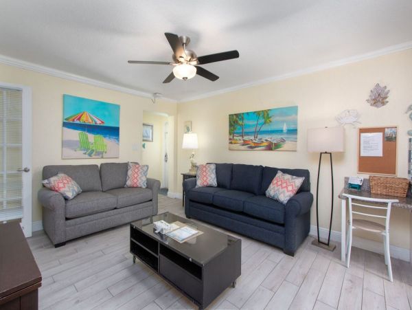 Gulf Front One Bedroom Vacation Rental in Clearwater Beach