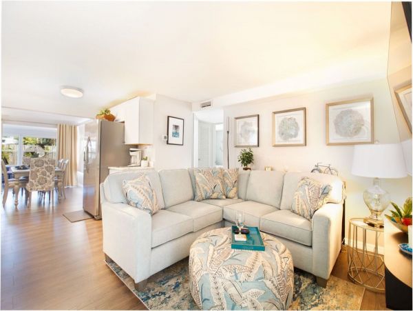 Lovely 3 Bedroom Vacation Home Sleeps 8
