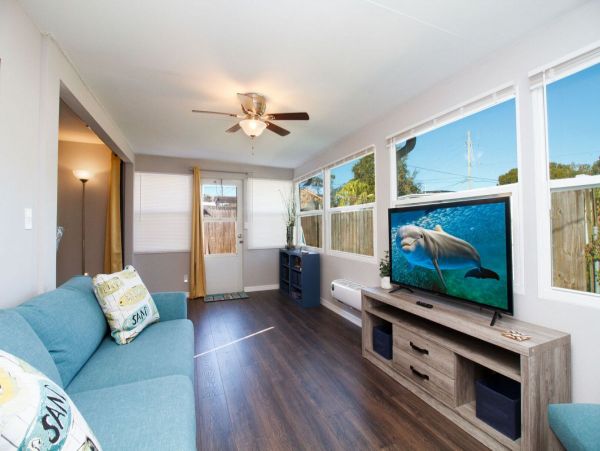 Lovely 3 Bedroom Vacation Home Sleeps 8