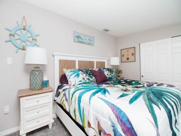 Lovely 3 Bedroom Vacation Home Sleeps 8