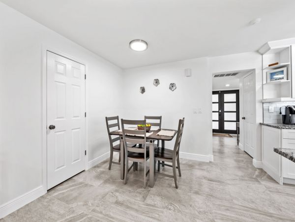 Canalside Three Bedroom Rental Home in Cape Coral