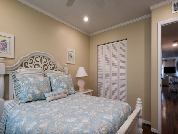 Beachfront Holmes Beach Condo So Special!