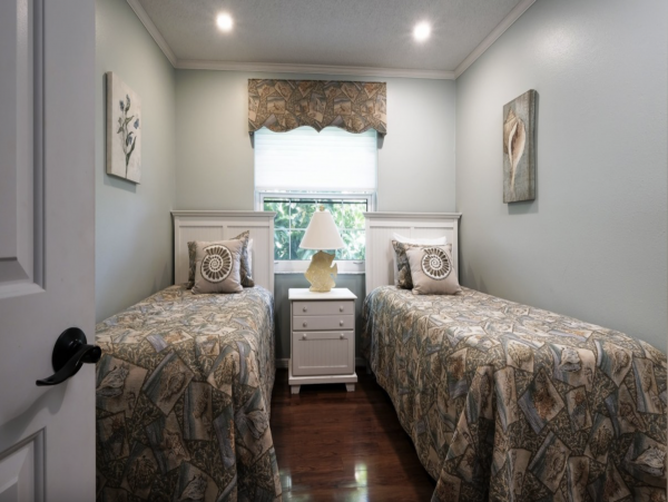 Beachfront Holmes Beach Condo So Special!