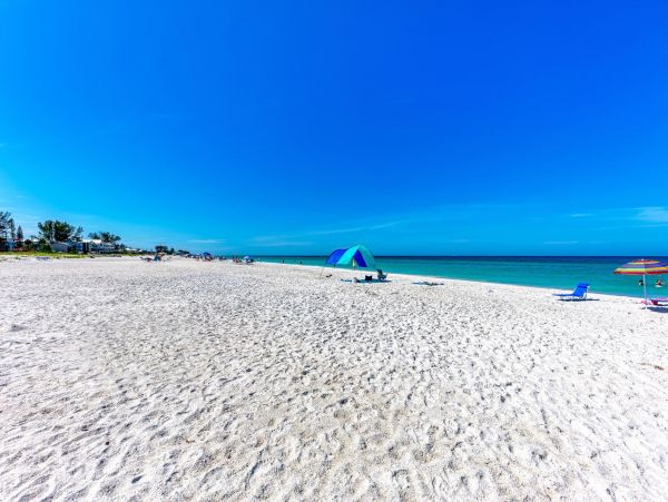 Gulf Views Bradenton Beach Vacation Condo