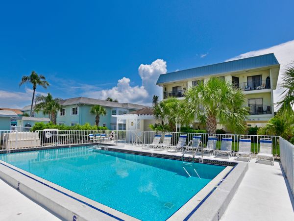 Gulf Views Bradenton Beach Vacation Condo