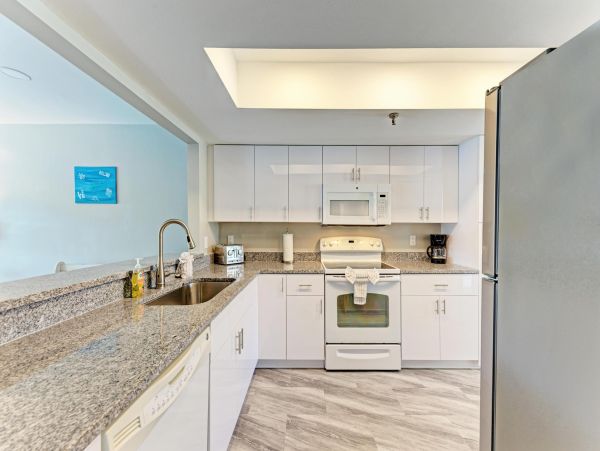 Gulf Views Bradenton Beach Vacation Condo