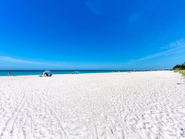 Gulf Views Bradenton Beach Vacation Condo
