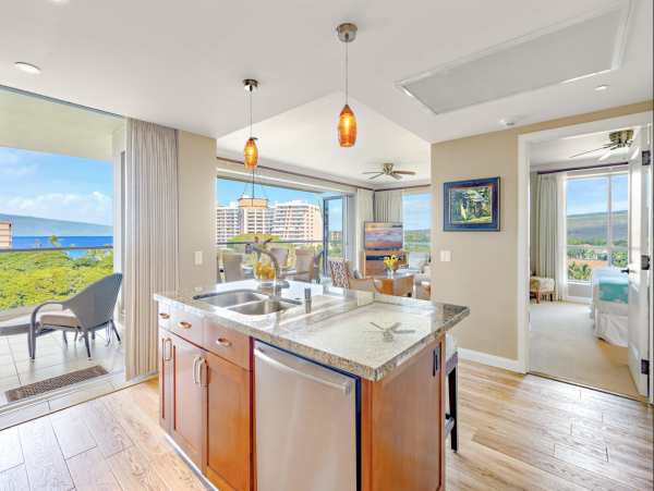 North Kaanapali Luxury Corner Vacation Condo Great Views