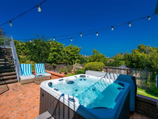 Walk to La Jolla Village & The beach La Jolla Luxury