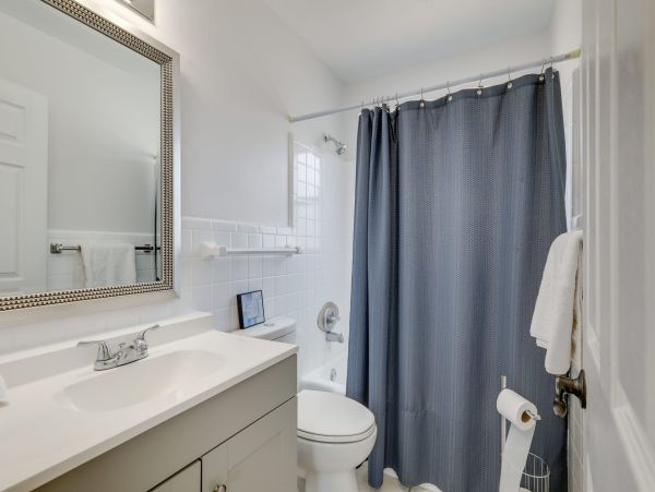 Indian Rocks Beach Waterfront Two Bedroom Vacation Condo