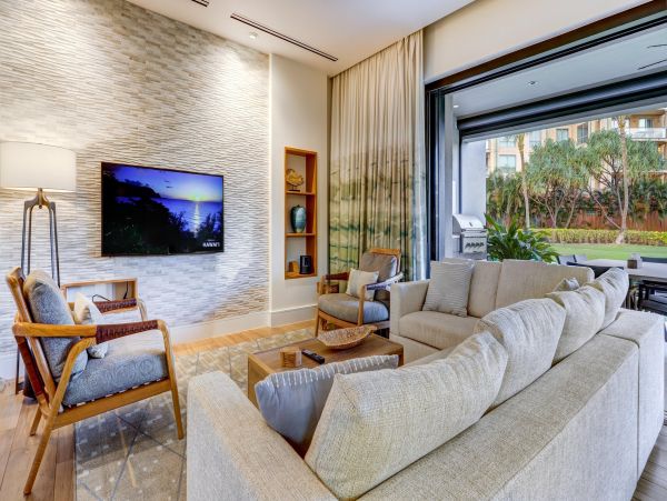 Beautiful Vacation Condo 3 Bedroom & Large Lanai in Lahaina