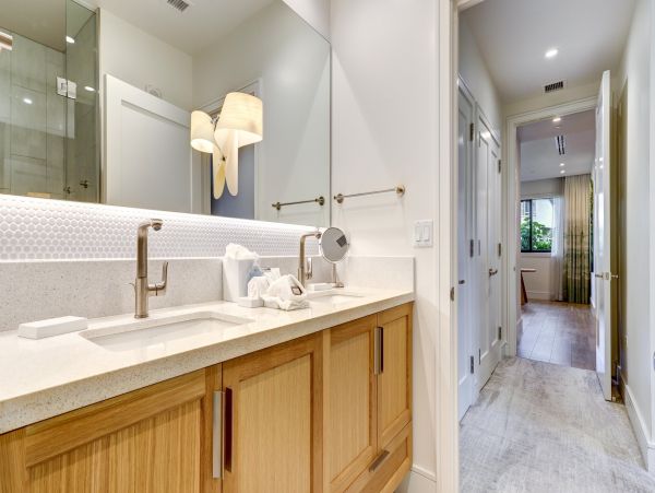 Beautiful Vacation Condo 3 Bedroom & Large Lanai in Lahaina
