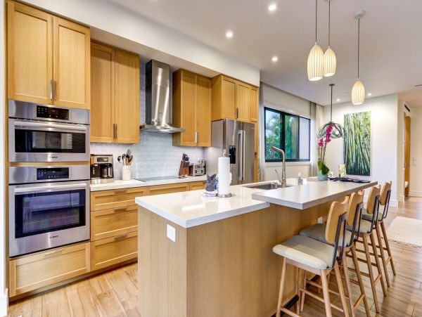 Beautiful Vacation Condo 3 Bedroom & Large Lanai in Lahaina