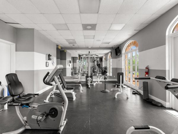 Hotel-Style Studio in Naples with Great Amenities