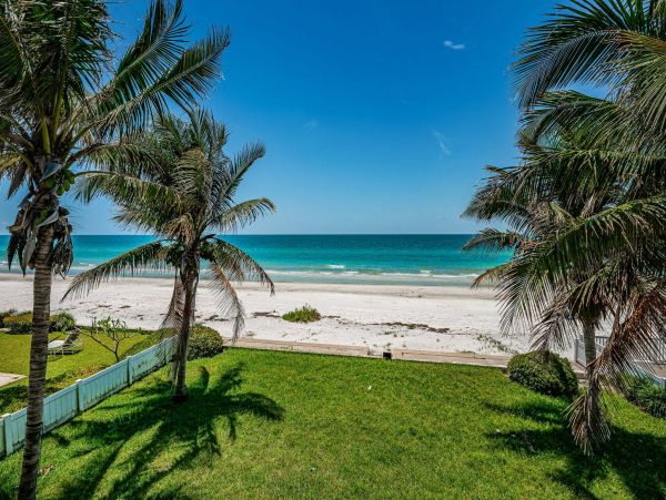 On Beach Great Redington Beach Vacation Home Three Bedroom
