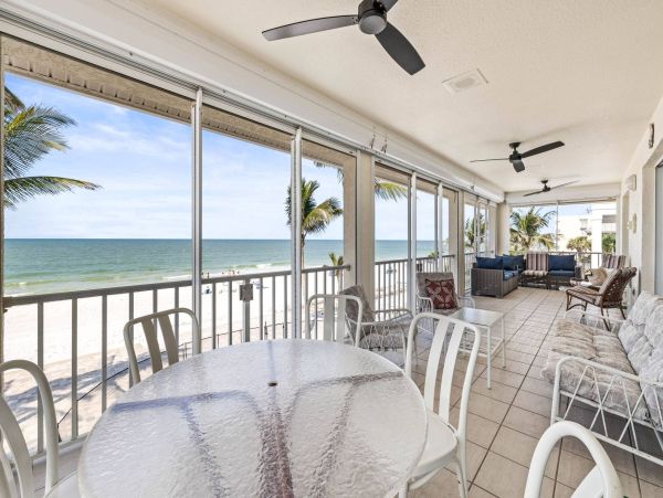 On Beach Great Redington Beach Vacation Home Three Bedroom