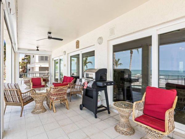 On Beach Great Redington Beach Vacation Home Three Bedroom