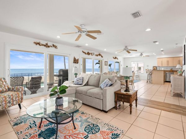 On Beach Great Redington Beach Vacation Home Three Bedroom