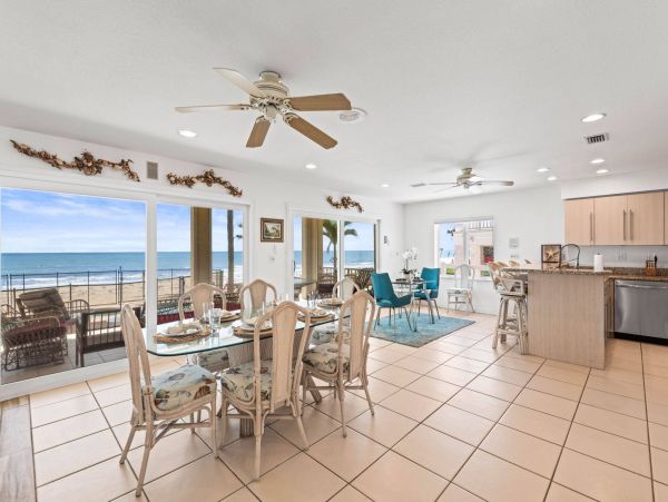 On Beach Great Redington Beach Vacation Home Three Bedroom