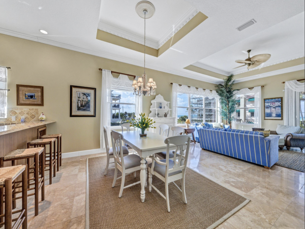 Siesta Key Three Bedroom Vacation Rental Close to the Beach 300ft to Beach