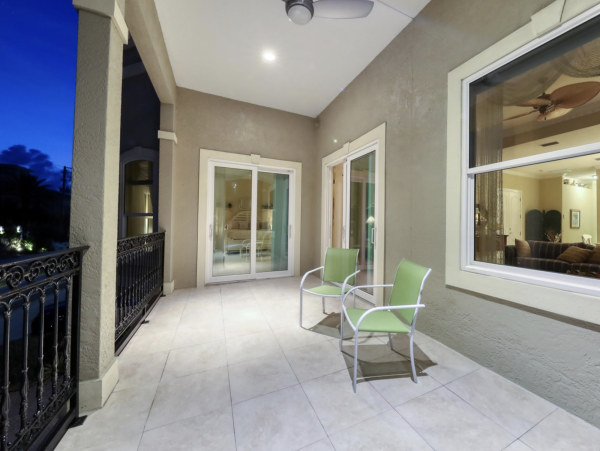 Siesta Key Three Bedroom Vacation Rental Close to the Beach 300ft to Beach