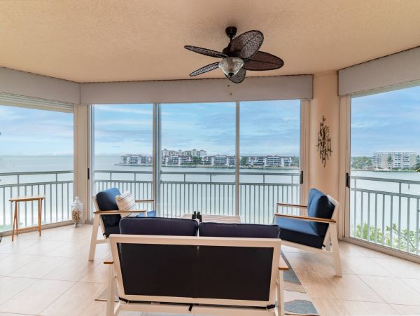 Stunning Condo in Marco Island with 2 Bedroom