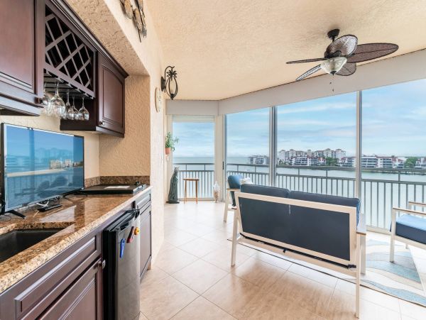 Stunning Condo in Marco Island with 2 Bedroom