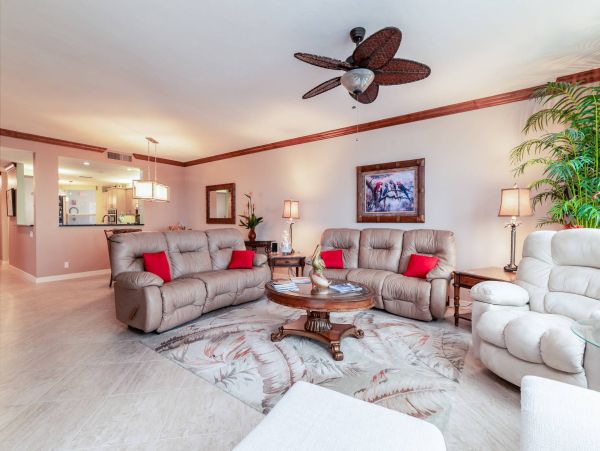 Stunning Condo in Marco Island with 2 Bedroom