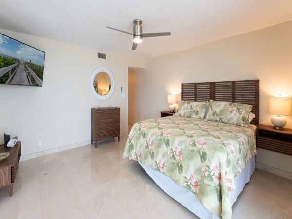 On Beach Marco Island Vacation Condo Three Bedroom