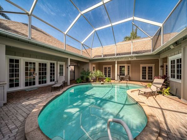 Golf Course Three Bedroom Vacation Home in Sanibel