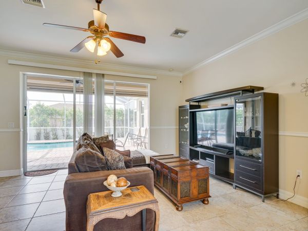 Cape Coral Spacious Four Bedroom Home with Caged Pool