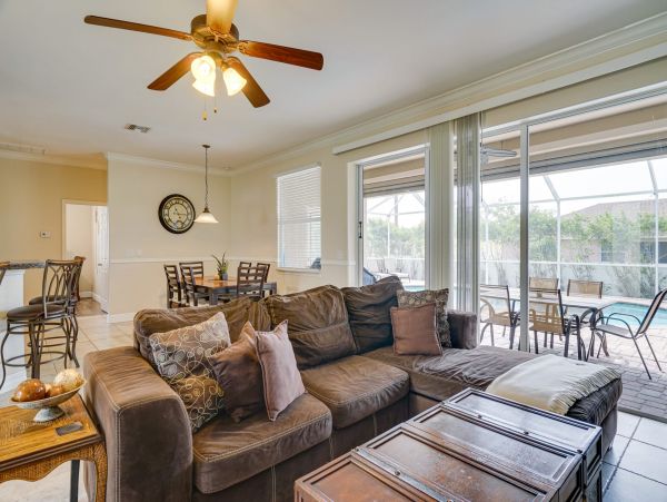 Cape Coral Spacious Four Bedroom Home with Caged Pool