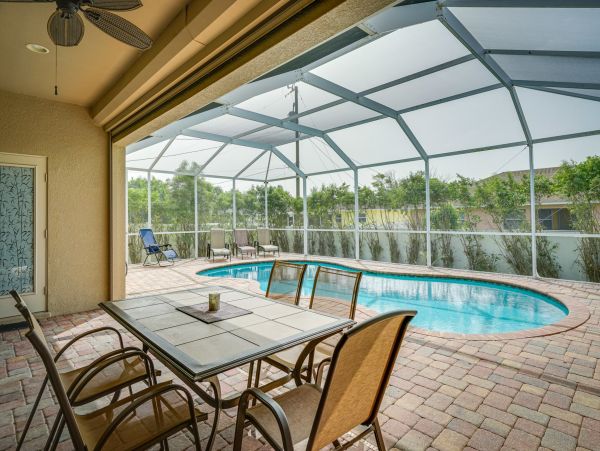 Cape Coral Spacious Four Bedroom Home with Caged Pool