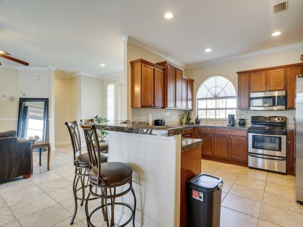 Cape Coral Spacious Four Bedroom Home with Caged Pool
