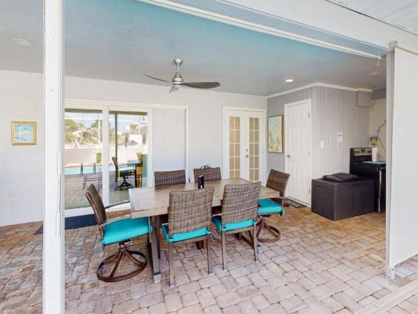 Cape Coral Vacation Pool Home Water Views