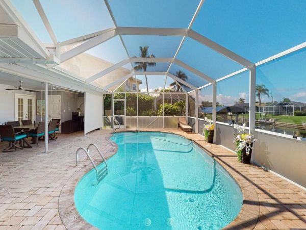 Cape Coral Vacation Pool Home Water Views