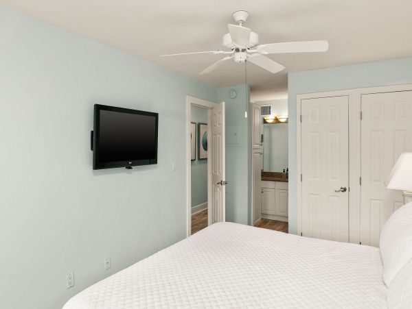 Bay View Renovated Condo with 1 Bedroom in Captiva Island